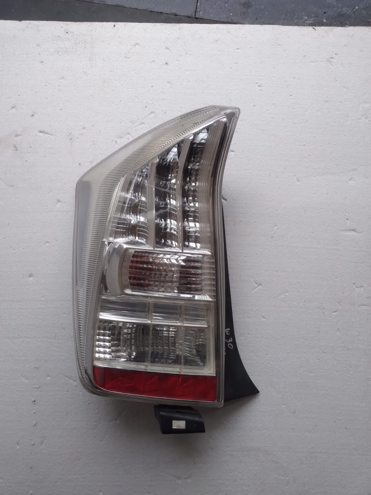 Tail Lamp TOYOYTA PRIUS L/H